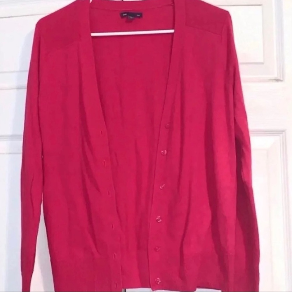 Brand New without tags Gap Cardigan Size Small